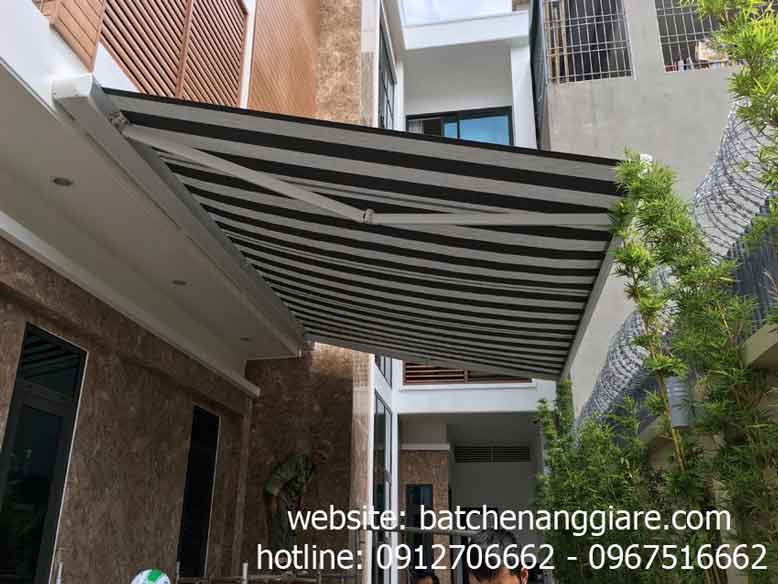 bạt mái hiên di động