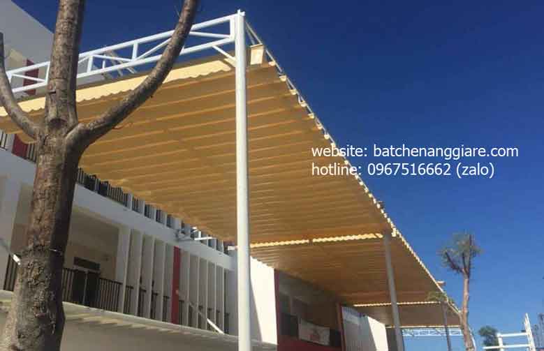 mái bạt xếp sân vườn